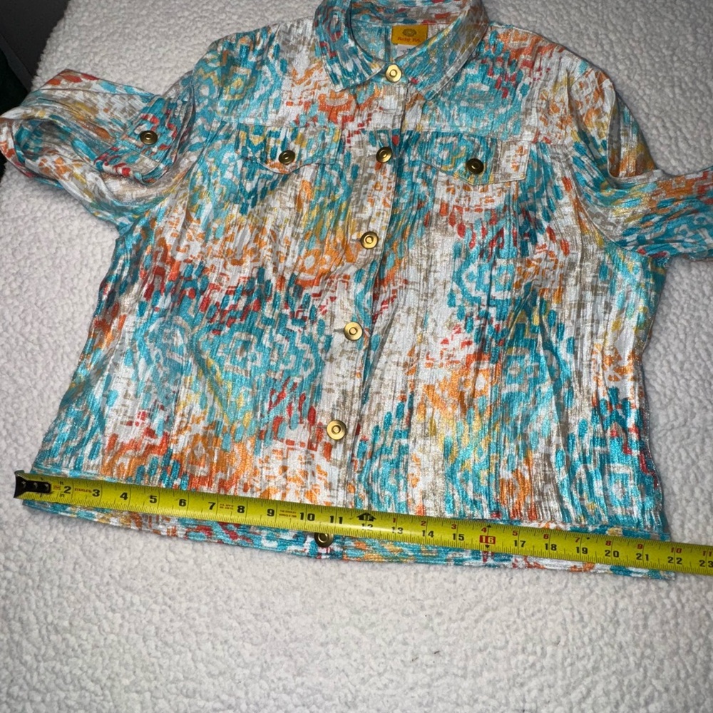 Ruby Rd. Multicolor Patterned Shirt with Gold Button - Picture 6 of 9